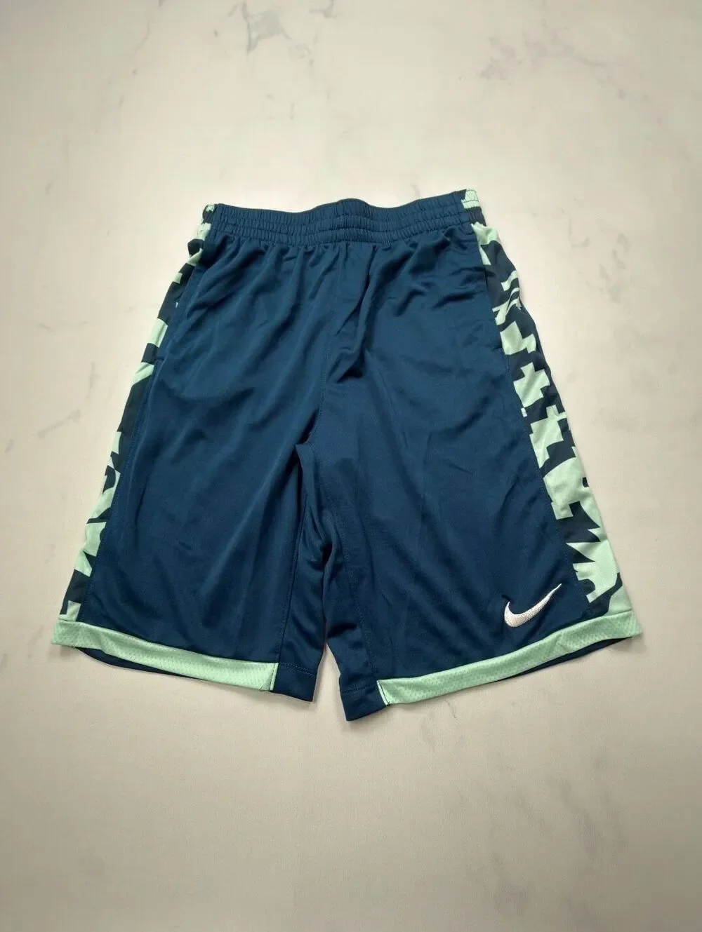 Nike Basketball Shorts Navy Athletic Streetwear Sportswear - Boys XL
